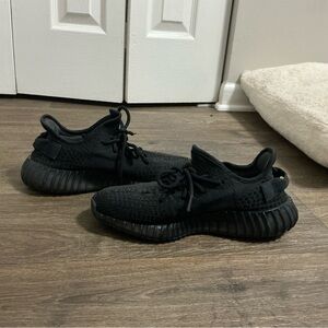 Black Yeezy Boost 350 V2 Sneakers